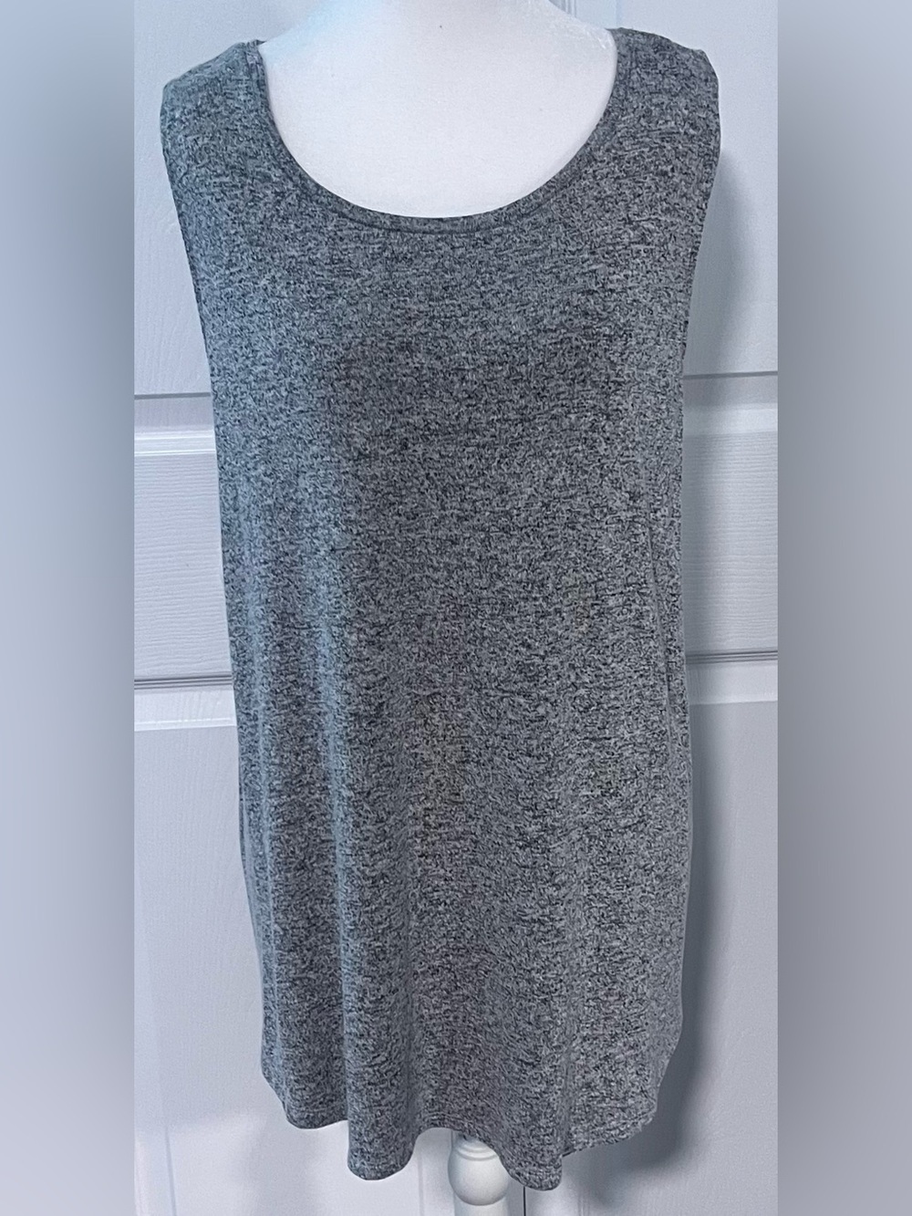 Old Navy Heather Gray Swing Tank Top